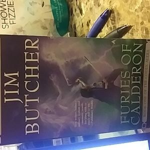 Jim Butcher. "Furies of Calderon"